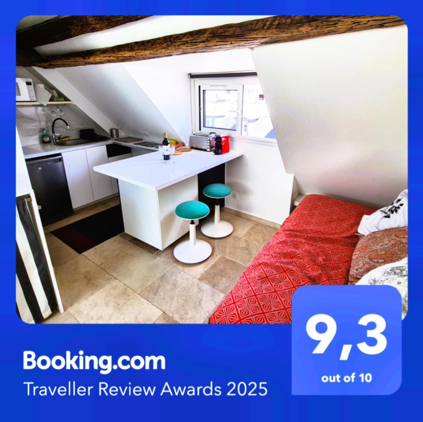 Appartement Coeur De Paris Avec Vue Sur Les Toits Exterior foto